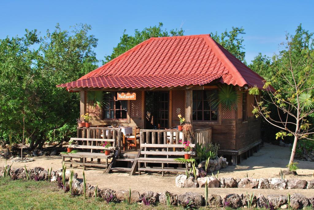 Hotel El Chital Raudales Exteriör bild